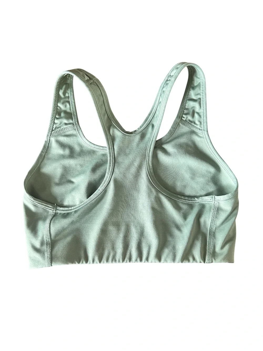 BUNDLE (4) Women’s Nike sport bras Size Small